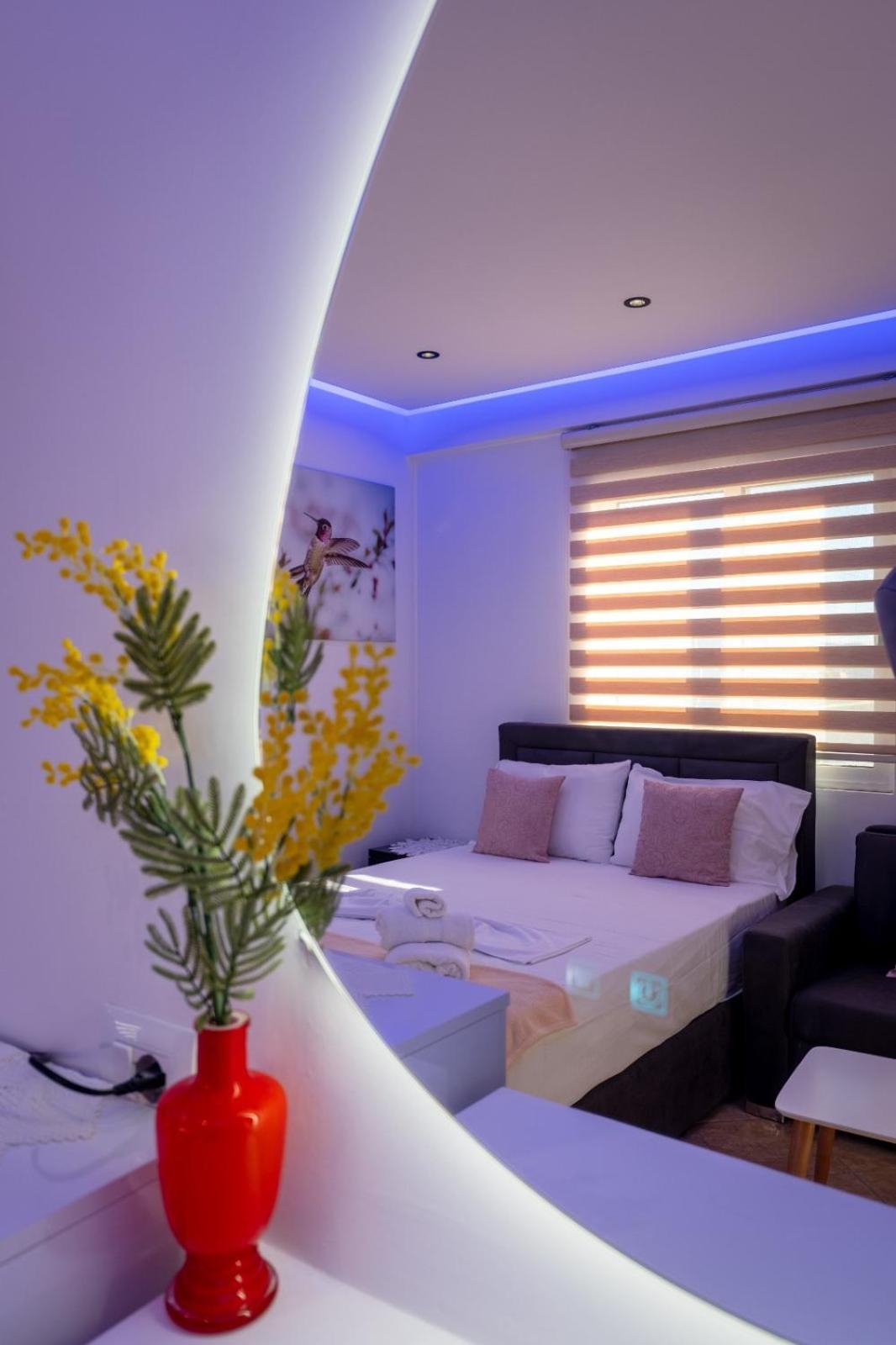 Vila Veli Brothers Sarande Exterior photo
